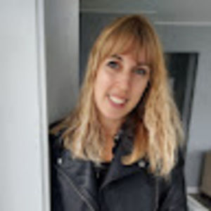 Meet your Posher, Esther